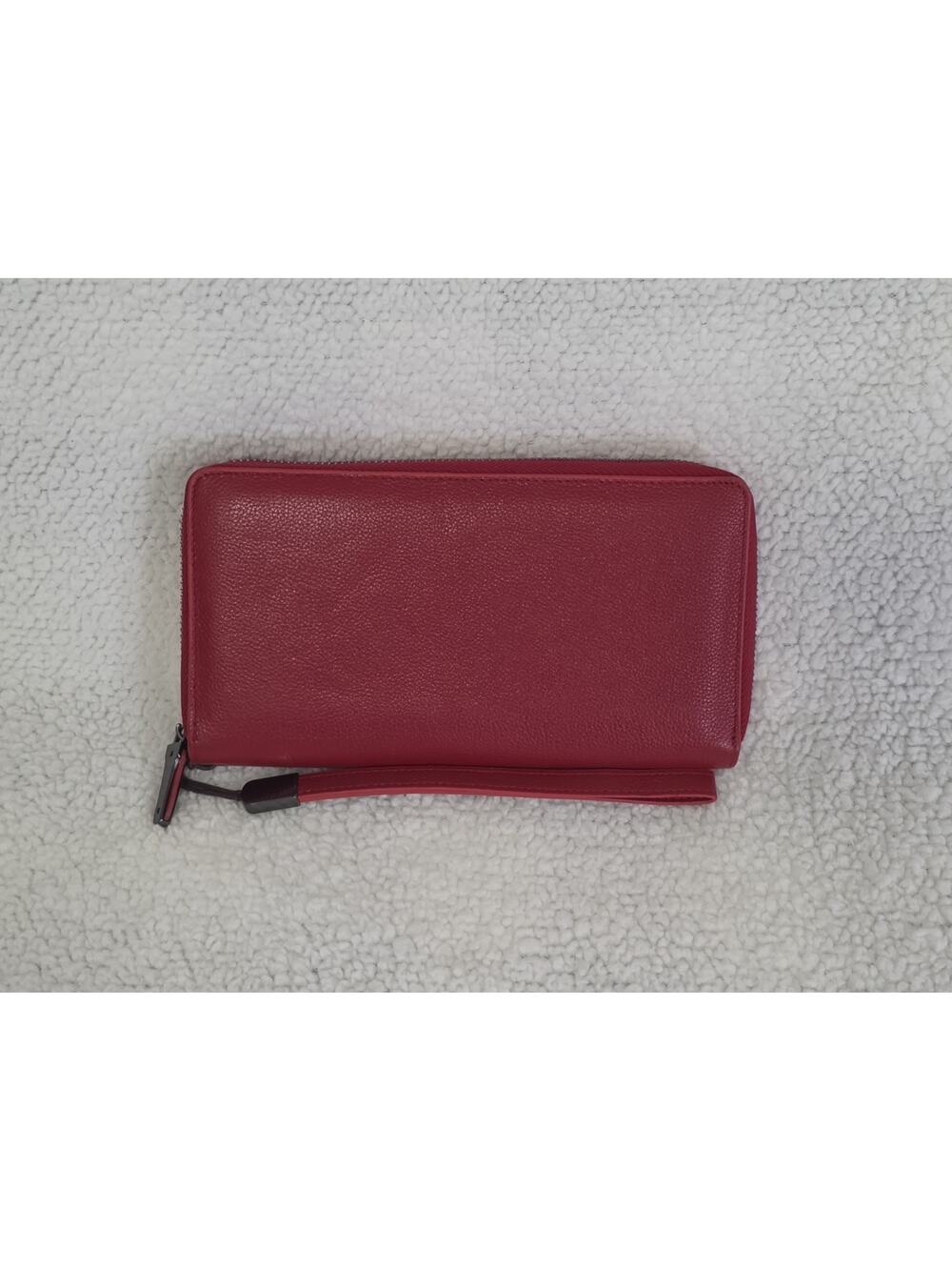 Bveyzi RFID Blocking Wallet Wristlet Leather Zip Around Phone Holder Clutch Red